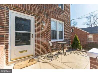 210 Hazel Ave, Folsom, PA 19033 - photo 2