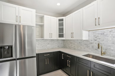 1327 E 52nd St unit 202, Chicago, IL 60615 - photo 4