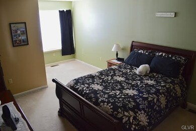 6874 Hunt Dr, Macungie, PA 18062 - photo 6