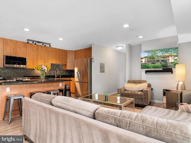 1006 Primrose Rd unit 302, Annapolis, MD 21403 - photo 3