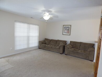 165 Hillcrest Dr, Mount Washington, KY 40047 - photo 4