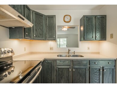 103 Farr Rd, Richmond, VT 05477 - photo 4