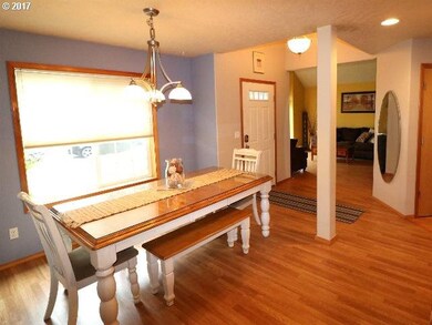 1285 S Sycamore St, Canby, OR 97013 - photo 3