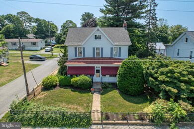 910 Maple St, Honey Brook, PA 19344 - photo 3