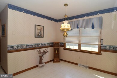 2018 Cypress Ln, Reading, PA 19610 - photo 7