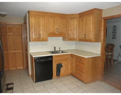 449 South St unit A, Plainville, MA 02762 - photo 4