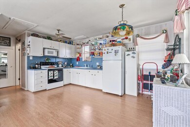 4608 Retreat Ct, Granbury, TX 76049 - photo 6