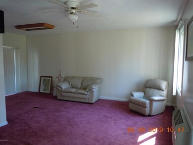 5607 E Manslick Rd, Louisville, KY 40219 - photo 5