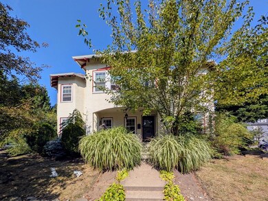 55 Lothrop St unit 55, Newton, MA 02458 - photo 3