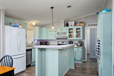 23806 Saxon Way, Hockley, TX 77447 - photo 5