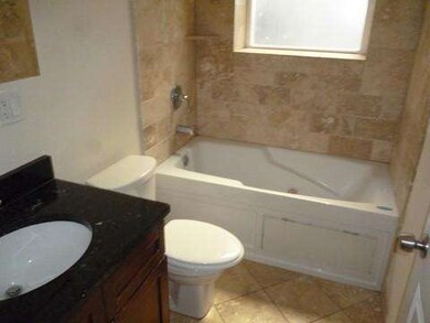 2820 W Arthur Ave unit 2, Chicago, IL 60645 - photo 6