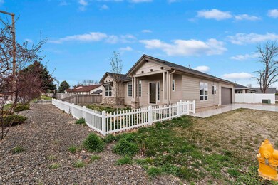 442 W Greenhurst Rd, Nampa, ID 83686 - photo 2