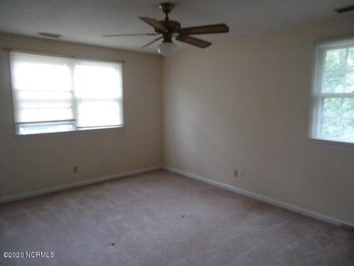 1303 Decatur Rd, Jacksonville, NC 28540 - photo 4