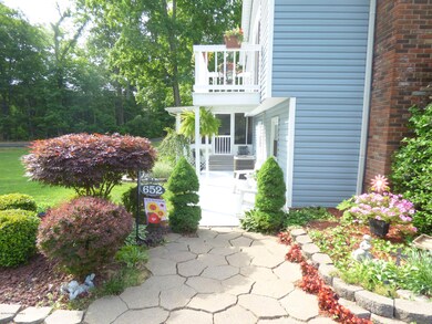 652 Twin Oaks Dr, Mount Washington, KY 40047 - photo 5