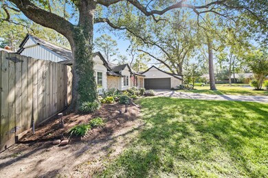 1630 Imperial Crown Dr, Houston, TX 77043 - photo 5