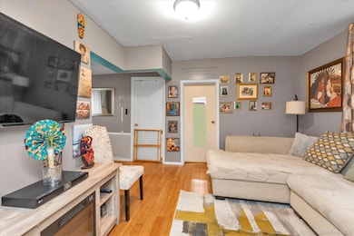 21812 141st Rd, Springfield Gardens, NY 11413 - photo 2