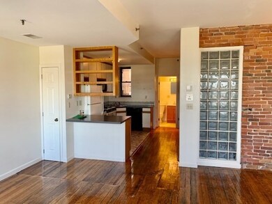 492 Commercial St unit 2, Boston, MA 02109 - photo 2