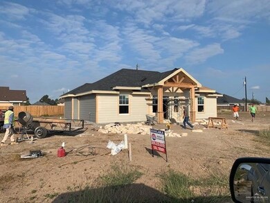 811 Dove St, Alamo, TX 78516 - photo 3