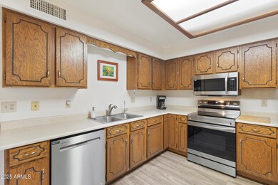 520 S Greenfield Rd unit 24, Mesa, AZ 85206 - photo 7