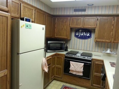 115 Rogue River Hwy unit 105, Grants Pass, OR 97527 - photo 5