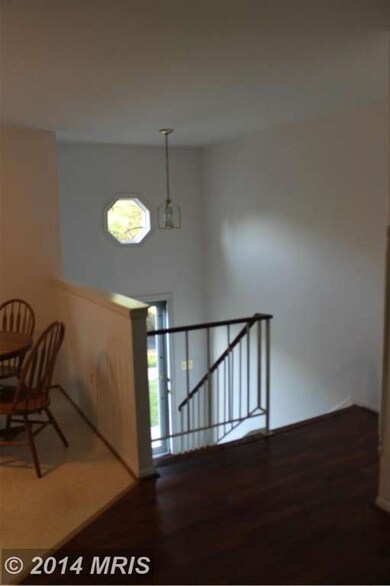 2403 Vineyard Ln, Crofton, MD 21114 - photo 4