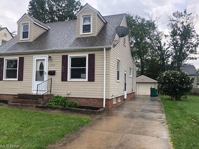 Front View with driveway.