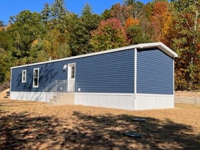 86 Sargent Station Rd unit 45, Weare, NH 03281 - photo 2
