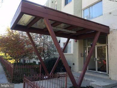 1501 27th St SE unit 407, Washington, DC 20020 - photo 2