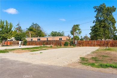 501 Belmont Ave unit 8, Bakersfield, CA 93308 - photo 3