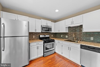 46944 Courtyard Square unit 302, Sterling, VA 20164 - photo 7