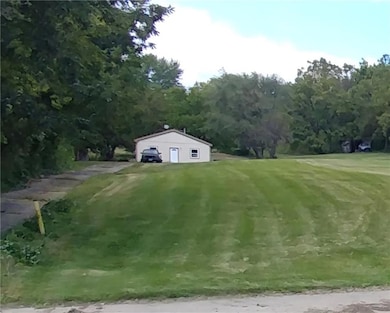 15918 & 15922 E Truman Rd, Independence, MO 64050 - photo 2