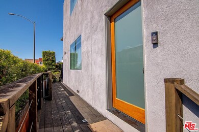 2339 Hillcrest Dr, Los Angeles, CA 90016 - photo 3