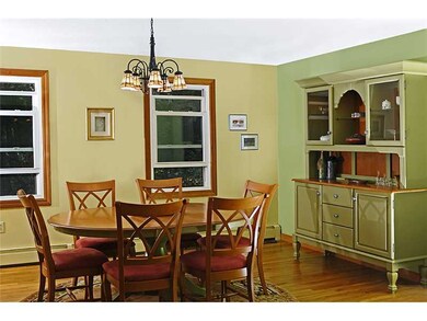 124 Winsome Dr, Saunderstown, RI 02874 - photo 6