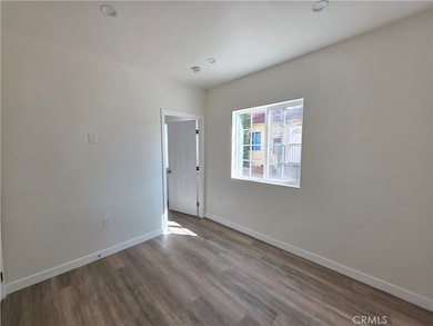 11572 1/2 Amboy Ave, San Fernando, CA 91340 - photo 7