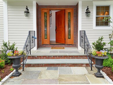 3 Huntzinger Dr, Greenwich, CT 06831 - photo 4