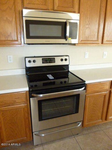 KITCHEN (2)