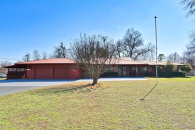 1120 E Duke St, Hugo, OK 74743 - photo 4