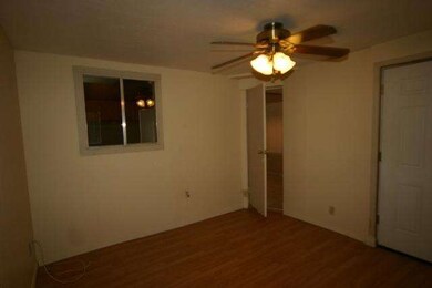 Ceiling fans & wood laminate flooring
