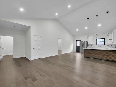 4-web-or-mls-1292-moundview-ave