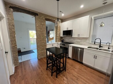 2548 W Argyle St unit 1, Chicago, IL 60625 - photo 6