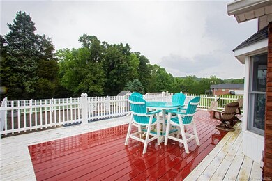 6102 Pebble Creek Cove, Floyds Knobs, IN 47119 - photo 4