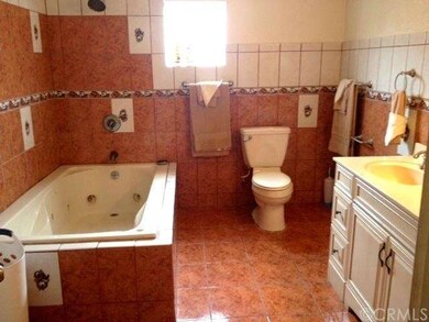 14012 S Parmelee Ave, Compton, CA 90222 - photo 2