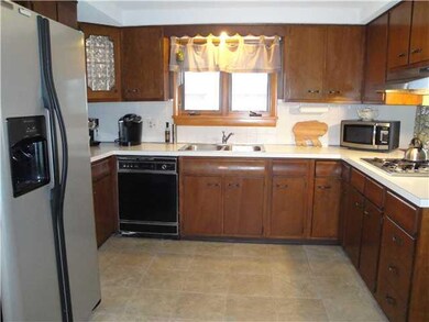 Kitchen Gas Cooktop and Built In Oven, Ceramic Flo