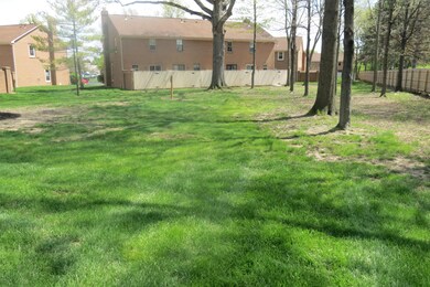 04 TRELL SIDE COMMON AREA