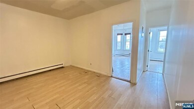 239 S 8th St unit 3, Newark, NJ 07103 - photo 3