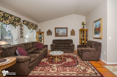 460 Lochcarron Dr Wasilla AK-large-017-L