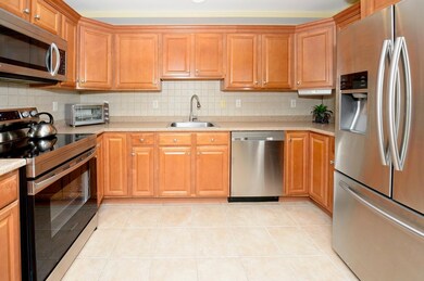 614 Fairview Ave unit D, Fairview, NJ 07022 - photo 2