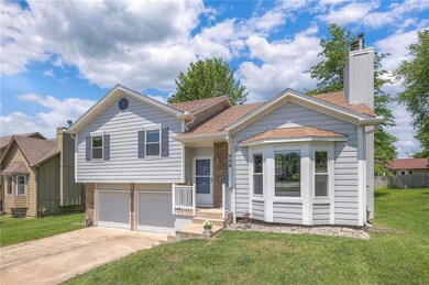 308 W Sierra Dr, Raymore, MO 64083 - photo 3