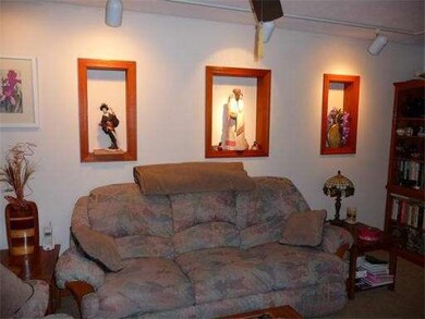 27 Roys Dr, Spencer, MA 01562 - photo 6