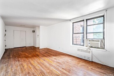 2860 Bailey Ave unit 4F, Bronx, NY 10463 - photo 6